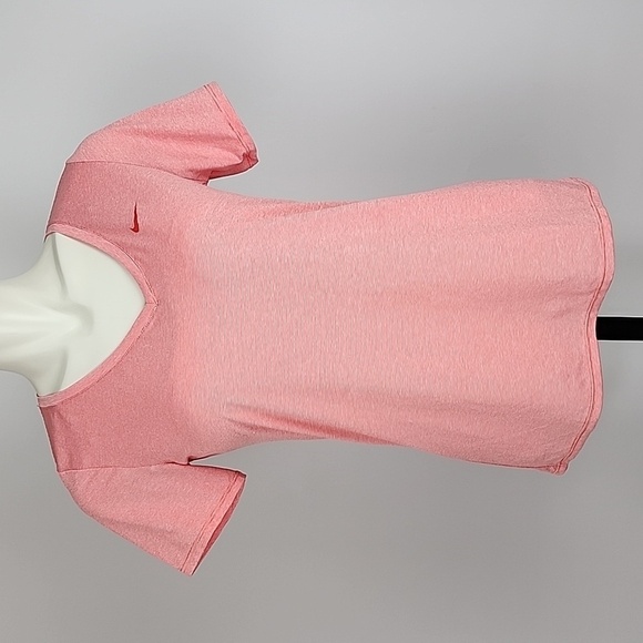 Nike Dri-Fit Women's Peach White Pin Stripe V-Neck Tee Shirt Size  Medium - Picture 1 of 14